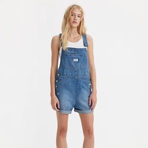 Levi's Short Overalls Shorteralls
